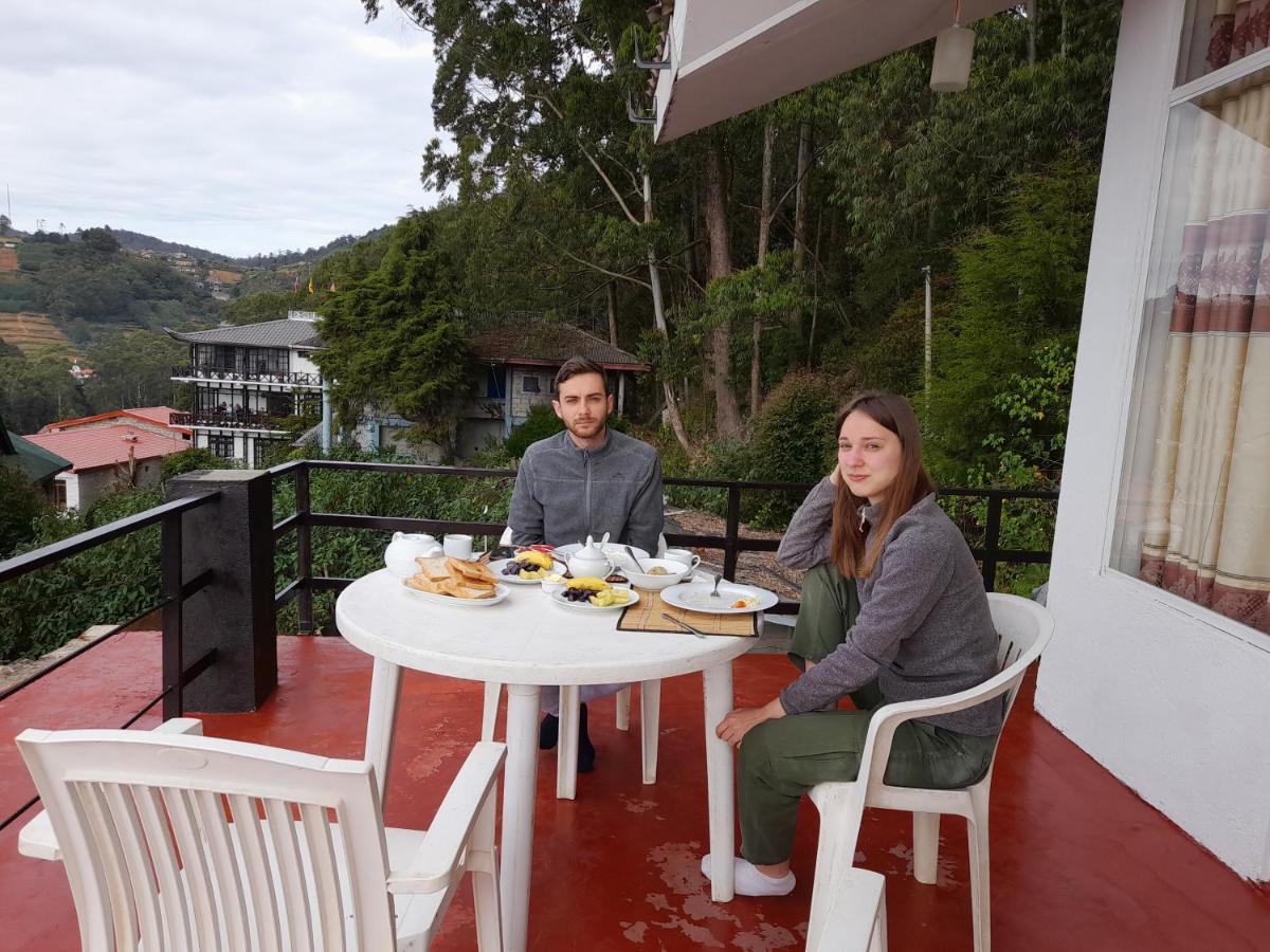 Woods Hut Lägenhet Nuwara Eliya Exteriör bild